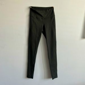 Under Armor size xs dark green leggings